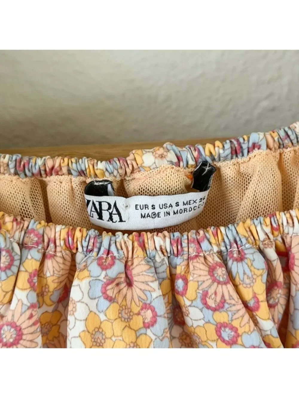 Zara Printed Satin Effect Floral Puff Sleeve Off Shoulder Crop Top Size Small